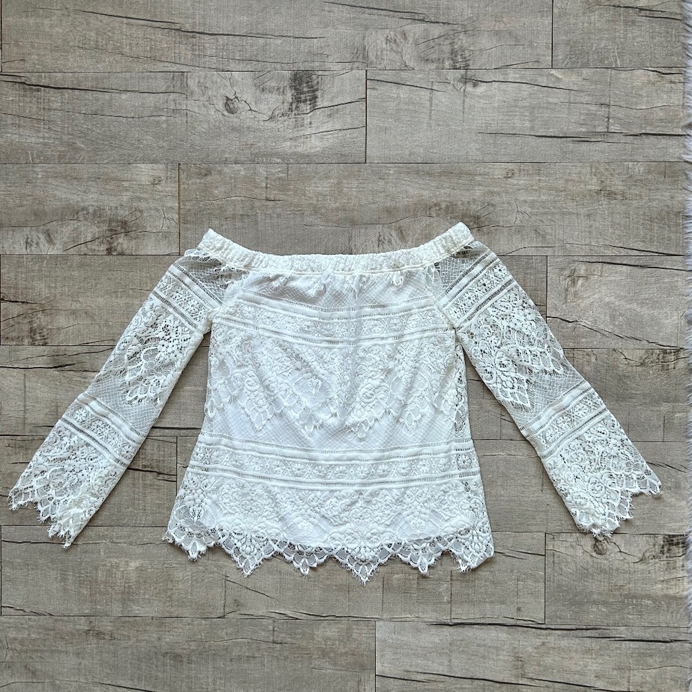Fourteenth Place Nordstrom Off the Shoulder White Lace Boho Delicate White Top L